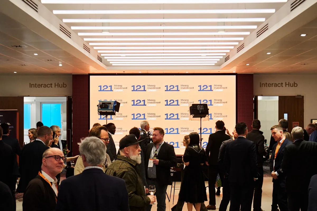 Attendees networking at 121 London conference